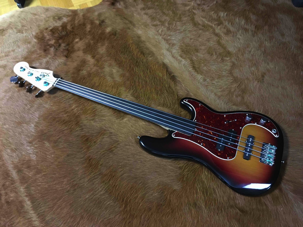 Fender Precision Bass